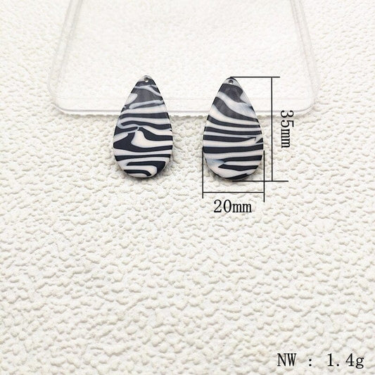 Sundaylace Creations & Bling Resin Gems 20*35mm Black and White Zebra Acrylic Teardrops, one hole, Resin Gems
