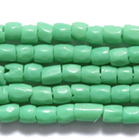 3 Cut 9/0 Beads Light Green Opaque *Limited time Hank 3-cut Beads