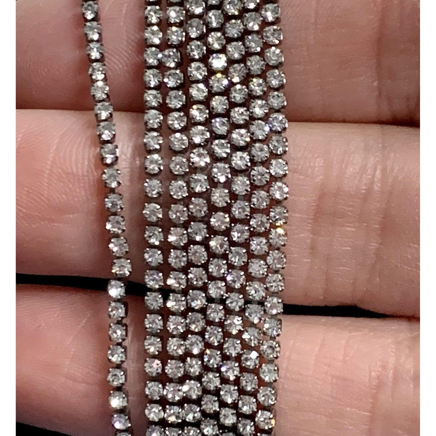 Sundaylace Creations & Bling SS4 Metal Rhinestone Chain Ss4 Clear Stone, on Gunmetal Metal Rhinestone Chain, Dense Chain 33"