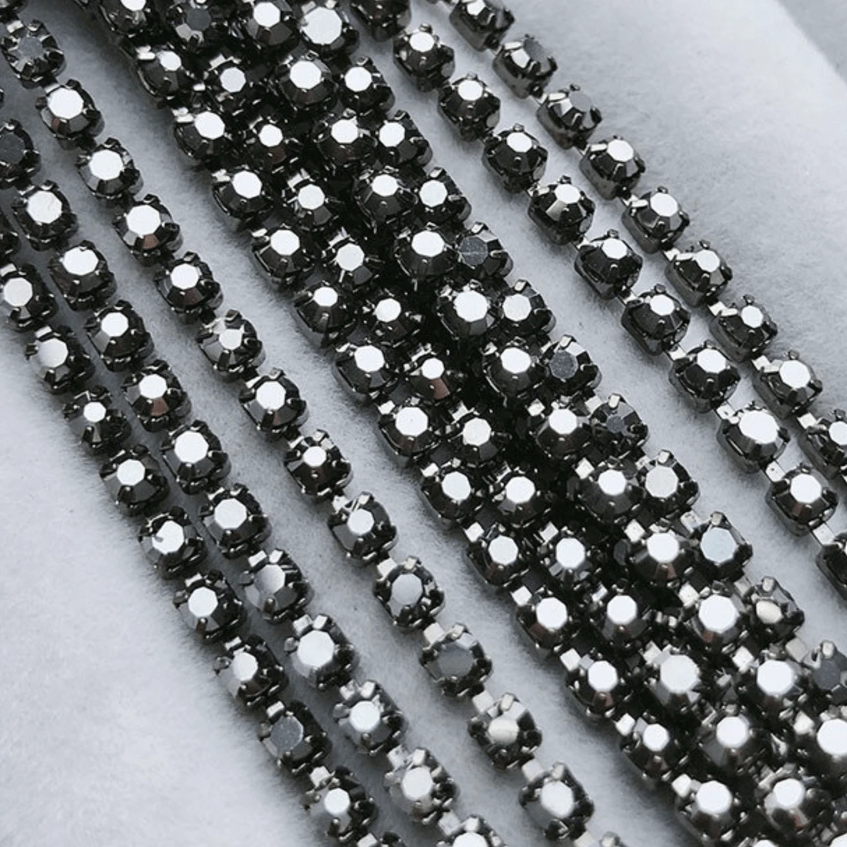 Sundaylace Creations & Bling SS6 Metal Rhinestone Chain ss6 Gunmetal METALLIC- Dense Ss6 Metallic Gunmetal Jet Black Stone, on Gunmetal Metal Rhinestone Chain