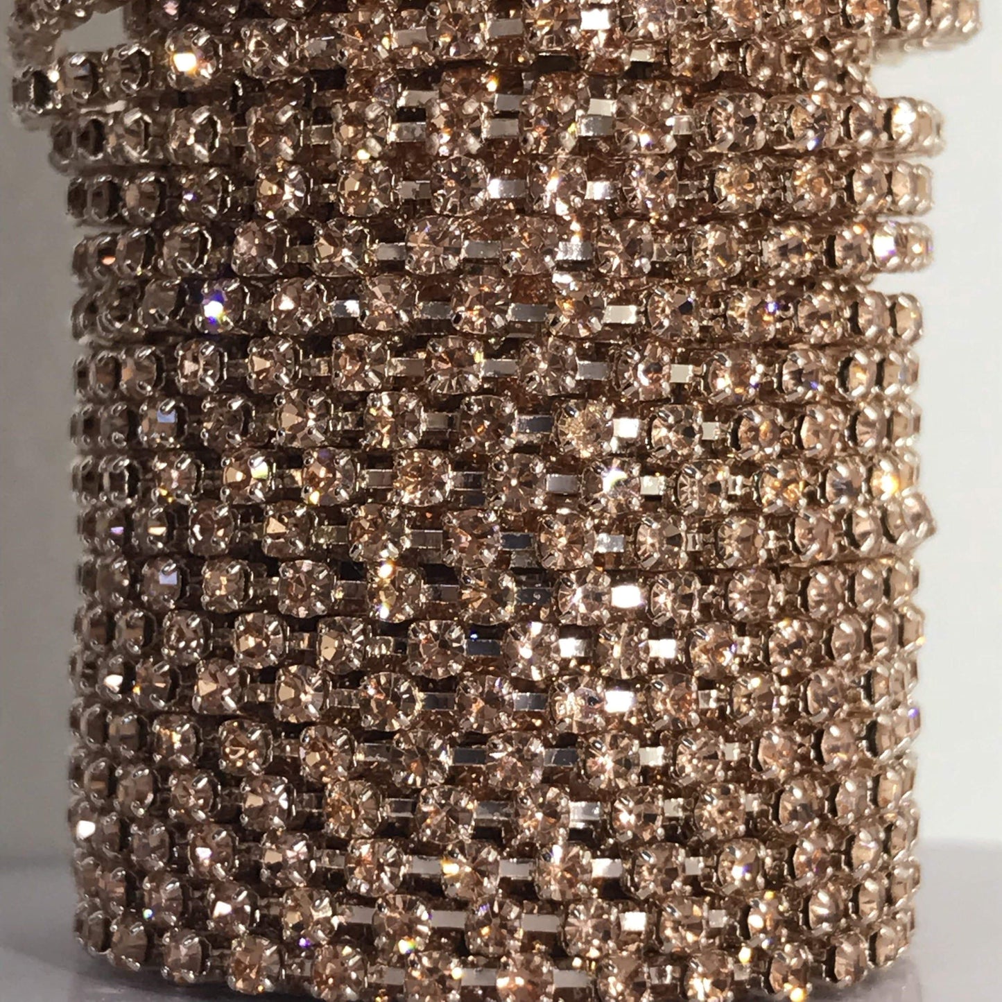 Sundaylace Creations & Bling SS6 Metal Rhinestone Chain Ss6 Silk (Peach Champagne) Rhinestone on Rose Gold Metal Rhinestone Chain, Dense