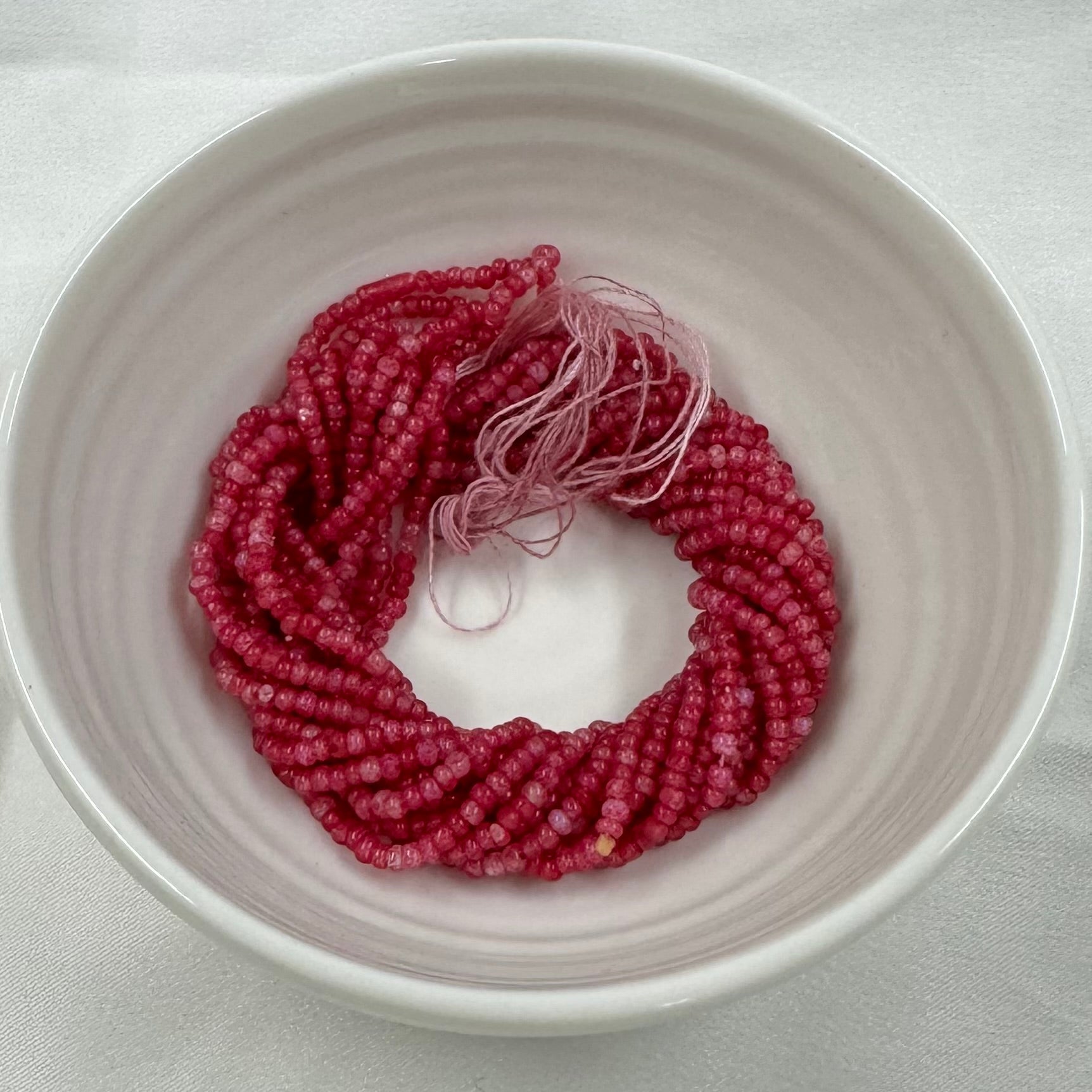 11/0 Charlotte Cut Seed Bead- Opal Ruby Dark Pink *10g Hank* India Sheen Charlotte Cut Seedbeads