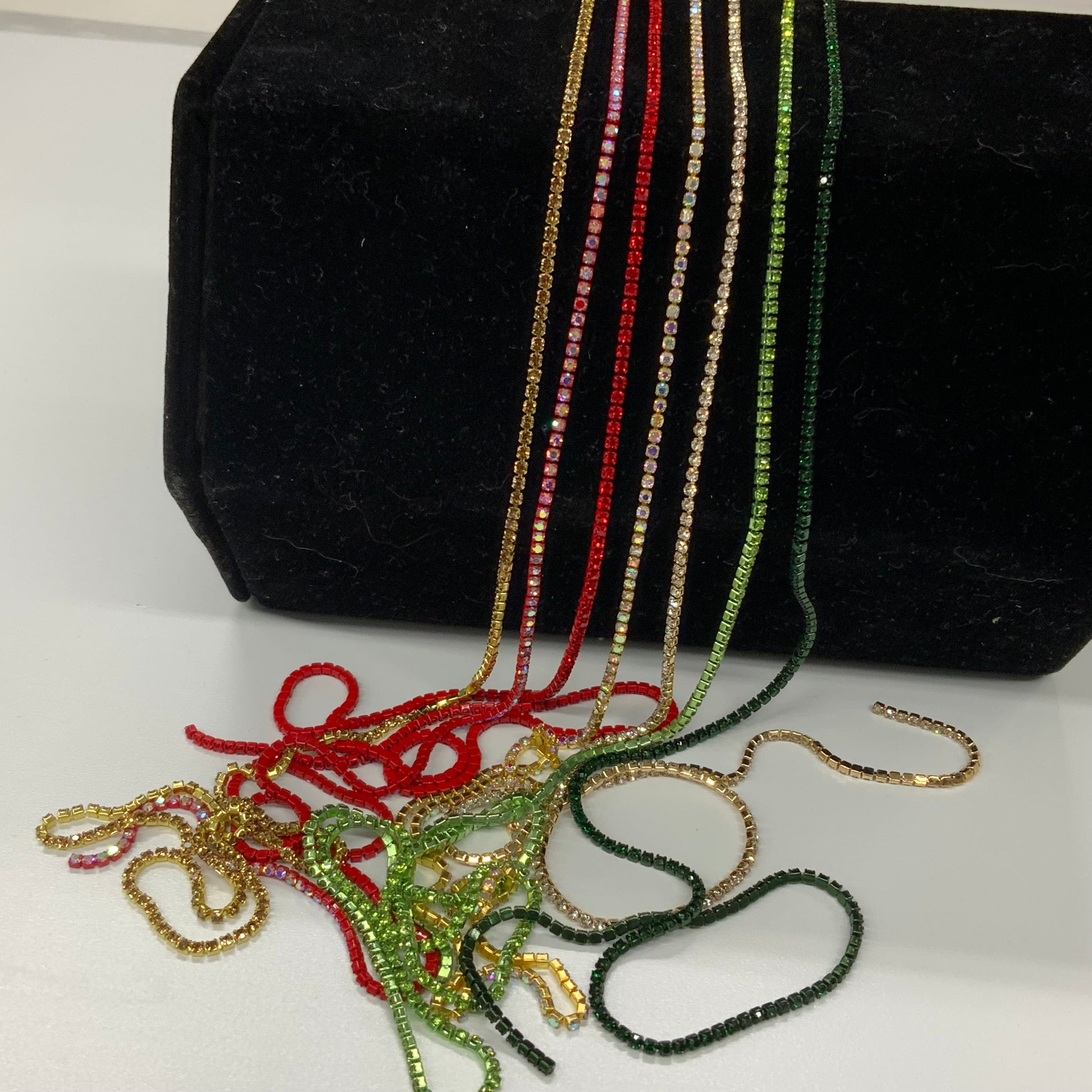 “Christmas Vibes” 7 x 33” SS4 Rhinestone Chain Bundle Set, Promotions Sundaylace Creations & Bling