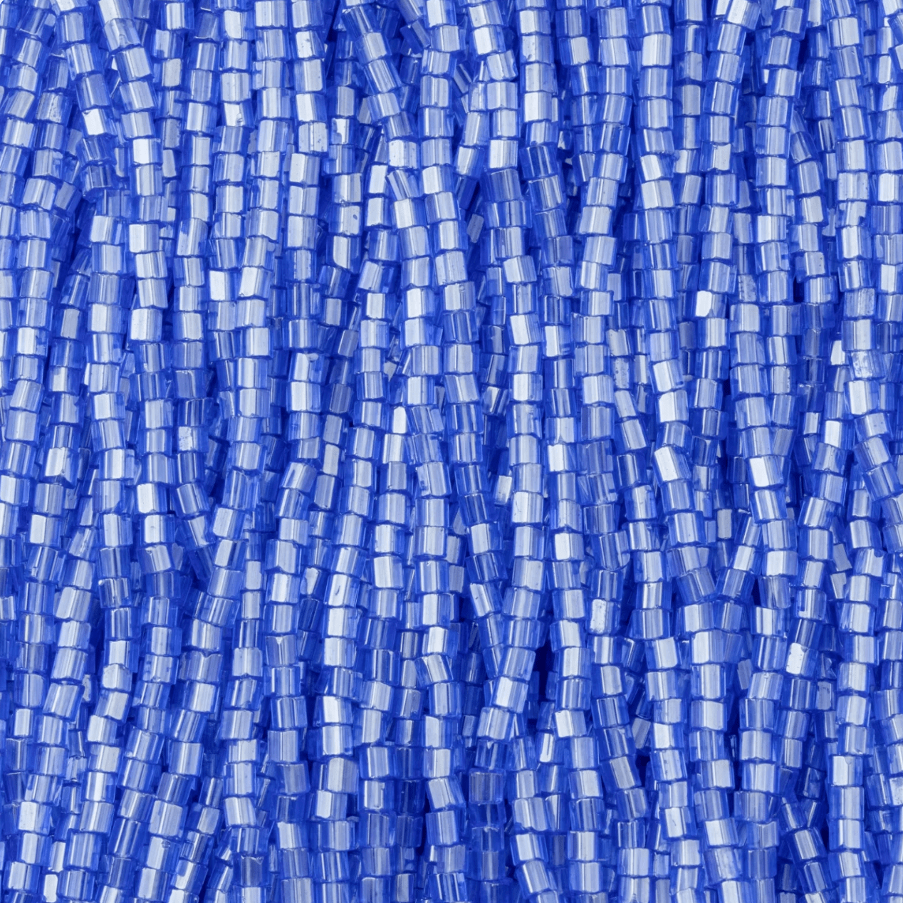 10/0 2-Cut Beads, Medium Blue Luster Transparent *Hank 2-Cut Beads