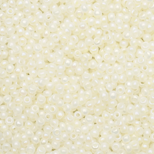 10/0 Pearlized White Shell Rainbow, Preciosa Seed Beads (22g) 10/0 Preciosa Seed Beads