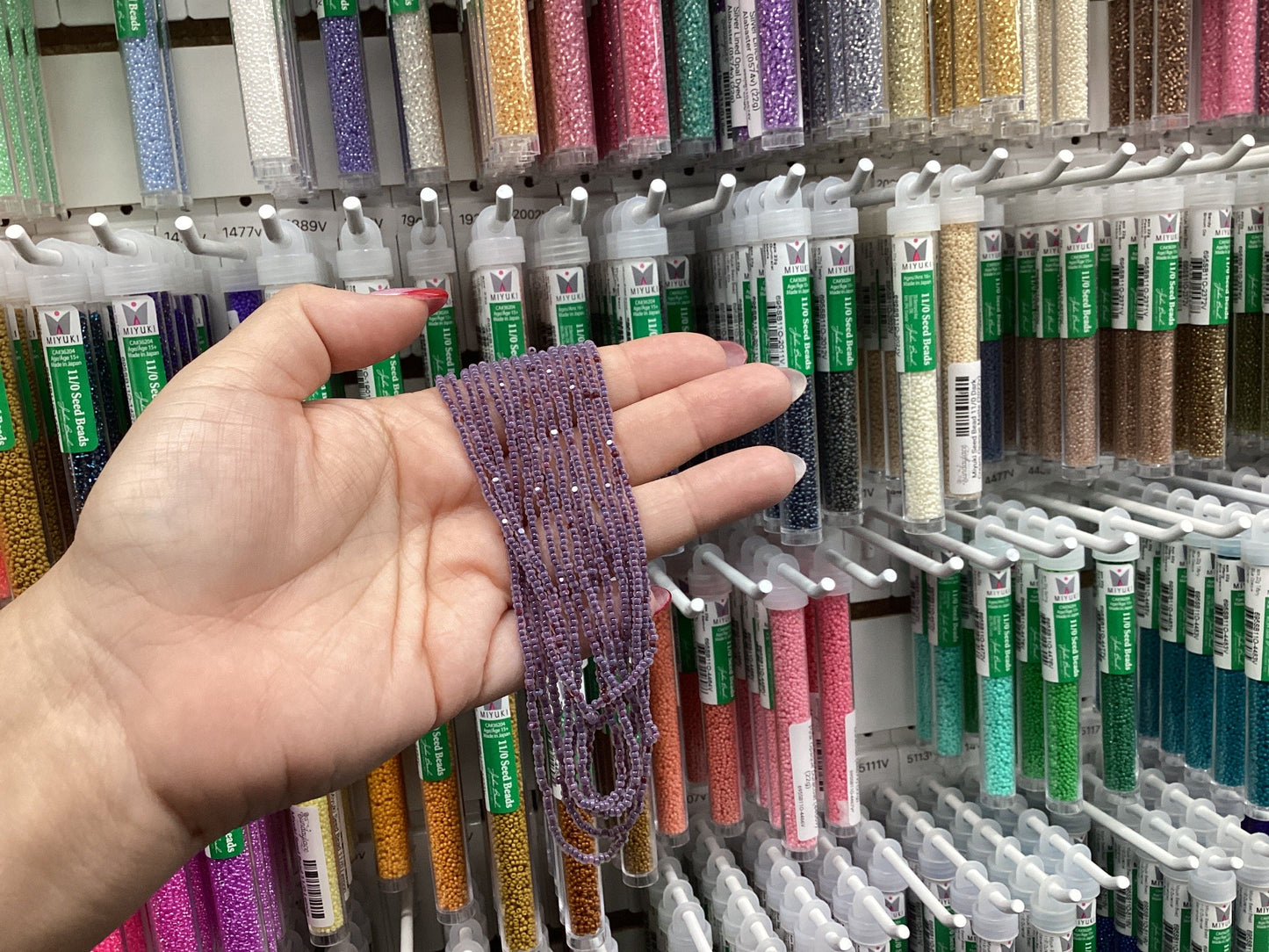 11/0 Charlotte Cut Seed Bead- Opal Plum Pink *10g Hank* Charlotte Cut Seedbeads