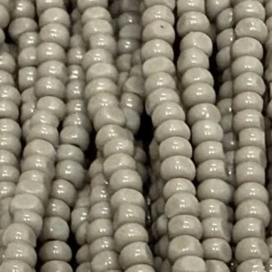 11/0 Charlotte Cut Seed Bead - Opaque Cloud Grey 10g Charlotte Cut Seedbeads