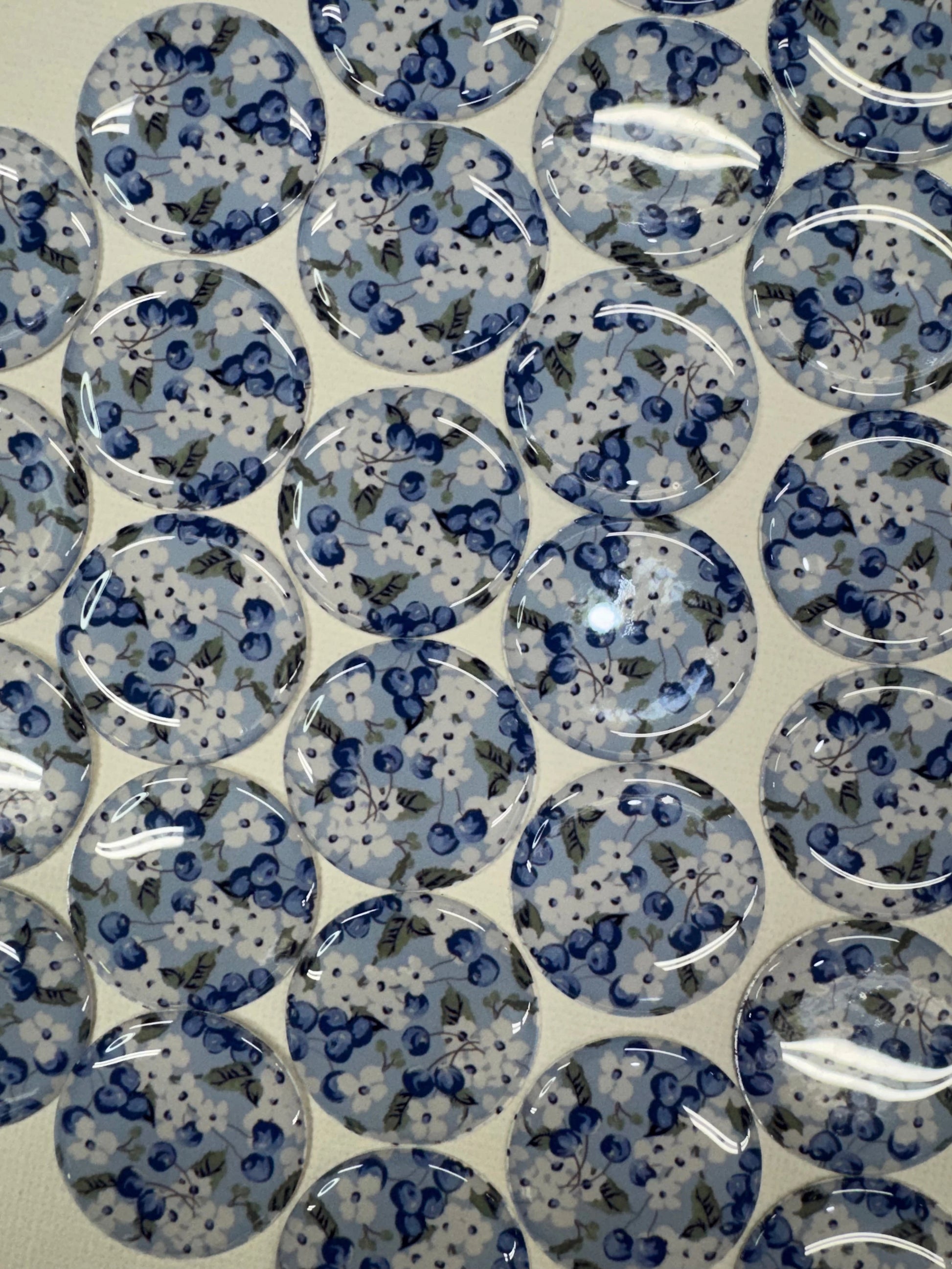 Blueberry gem Sundaylace Creations & Bling