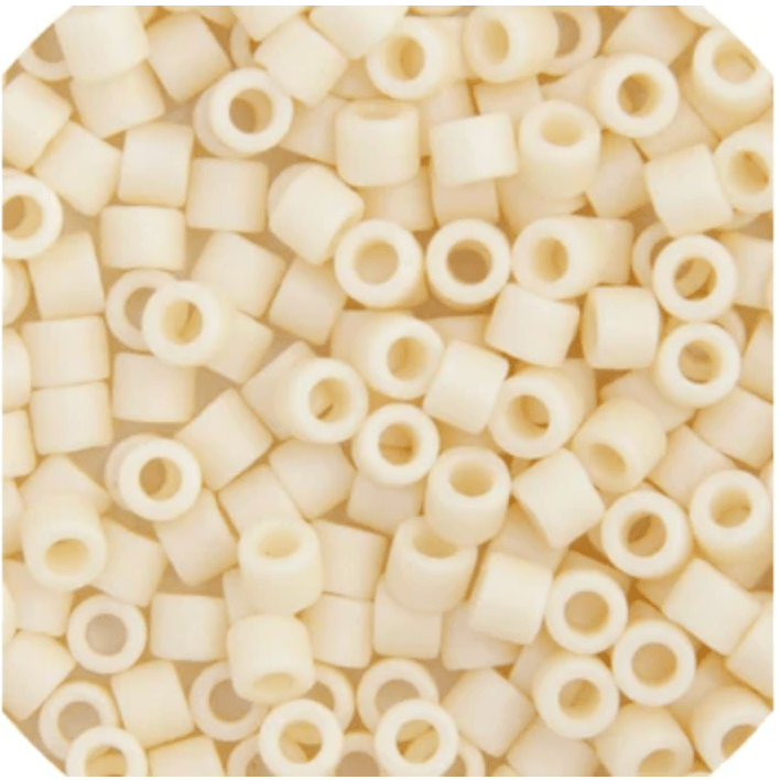 15/0 Delica Beads- Cream Opaque AB Matte (0883v) 15/0 Delica Beads