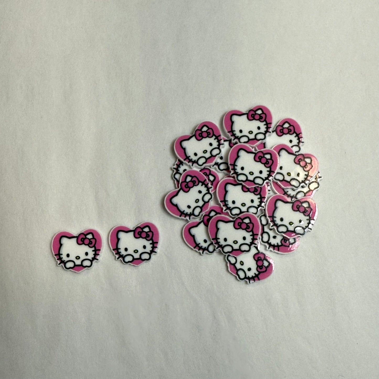 Kitty Peeping out Heart Shaped 15mm Hello Kitty Gems Glue on, Resin Gem (Sold In Pair)