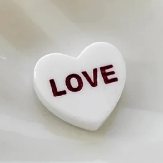 16*19mm Red LOVE on White Glossy Valentines "LOVE" "Be Mine" Red or White Hearts, Glue on, Resin Gem, (Sold in Pair)