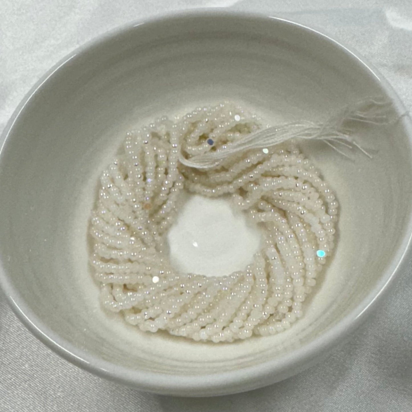 11/0 Charlotte Cut *Premium Seed Bead- Opaque Patina White Alabaster Aurore Boreale  (AB) *10g Hank* India Sheen Charlotte Cut Seedbeads