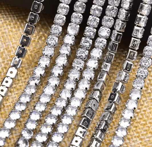 2.5*2.5mm Clear Round Stone Shape with Silver Fancy Rhinestone Metal Chain, Sold in 18" *RARE* SS6 Metal Rhinestone Chain