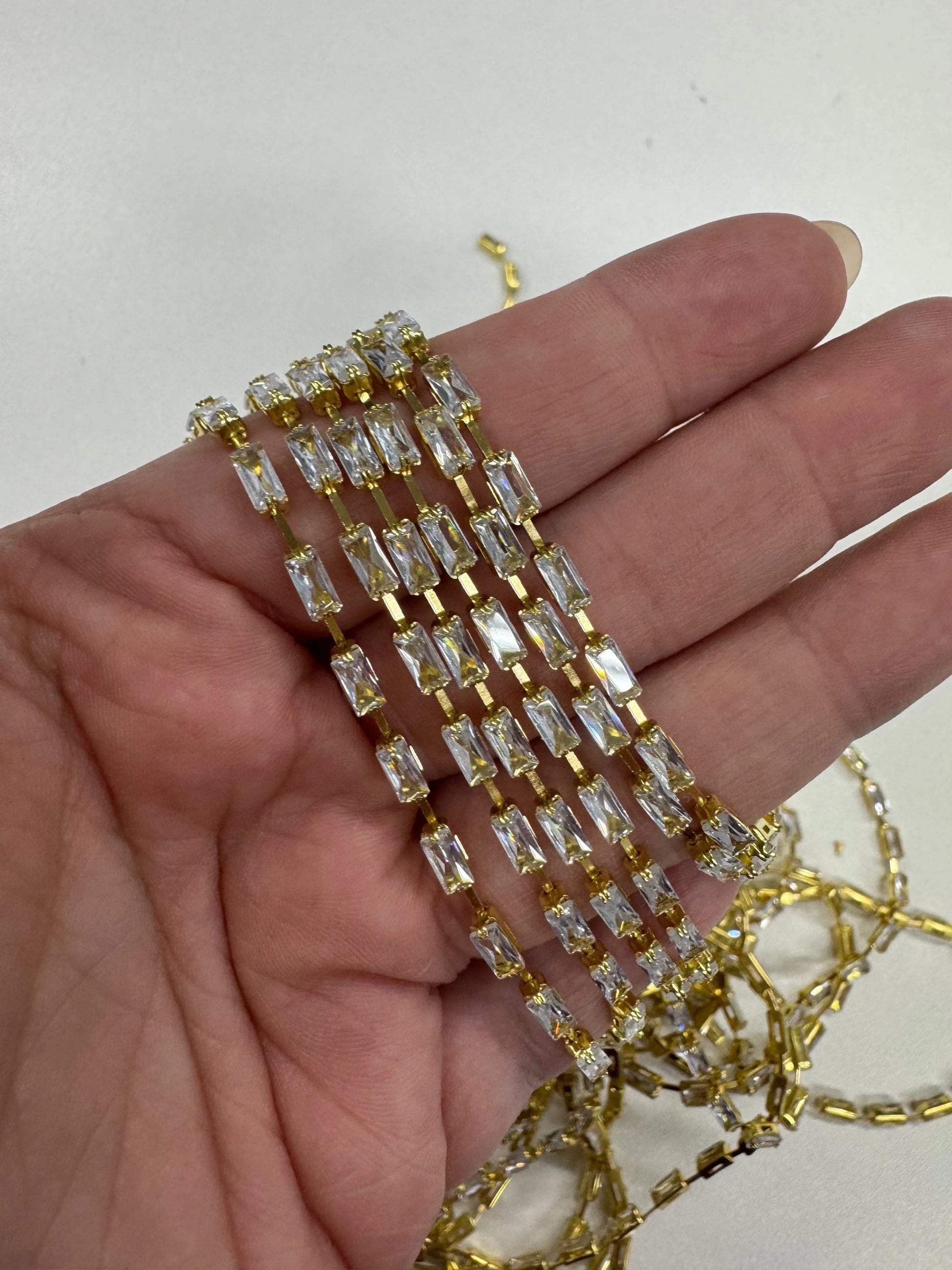 2.5*5mm CLEAR Long Rectangle Stone with Gold Fancy Rhinestone Metal Chain, Sold in yard *RARE* SS6 Metal Rhinestone Chain