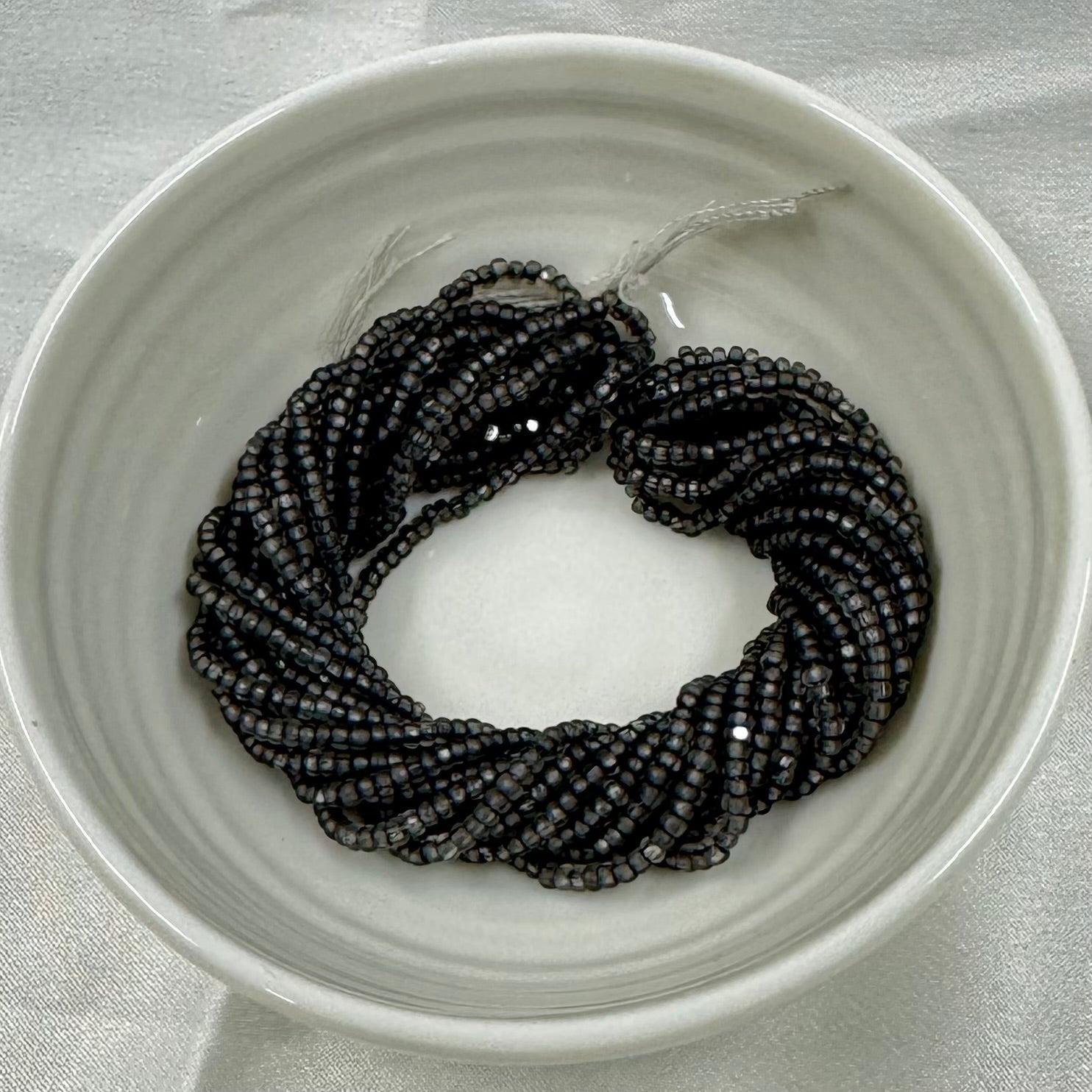 11/0 Charlotte Cut Seed Bead - CHARCOAL GREY MATTE Pearl Lining 10g India Sheen Charlotte Cut Seedbeads