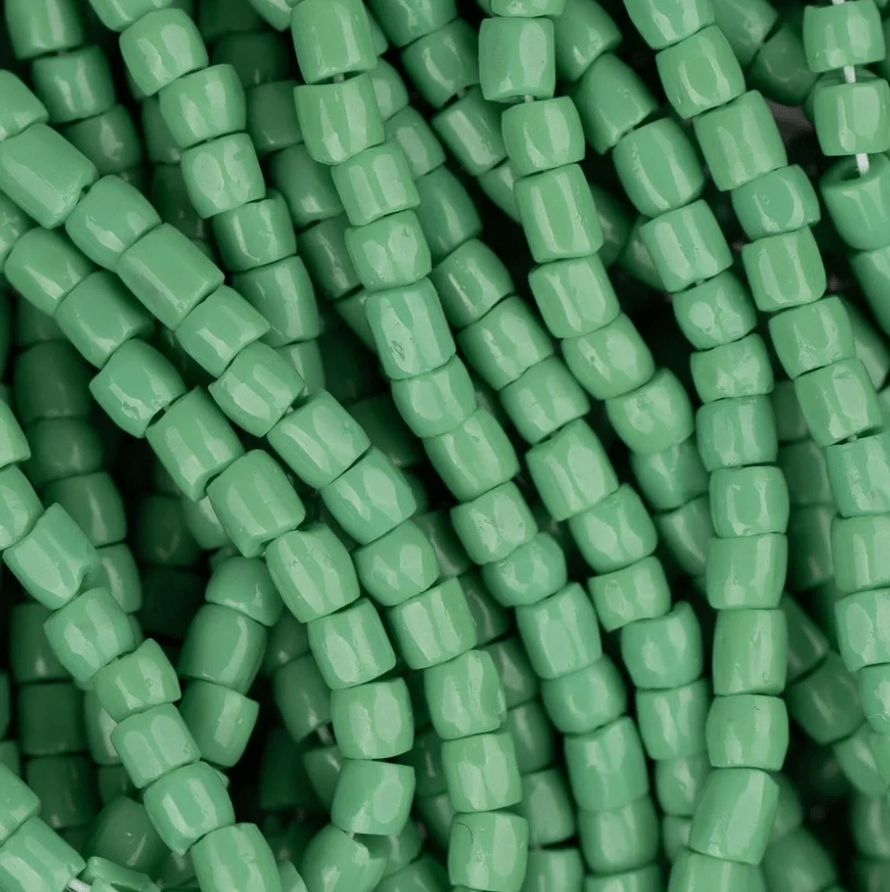 3 Cut 10/0 Beads Opaque Medium Dark Green *Hank 3-cut Beads
