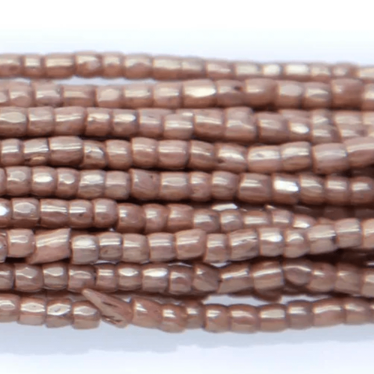 3 Cut 9/0 Beads Opaque High Luster Rose Brown *HANK 9SC393-RL 3-cut Beads