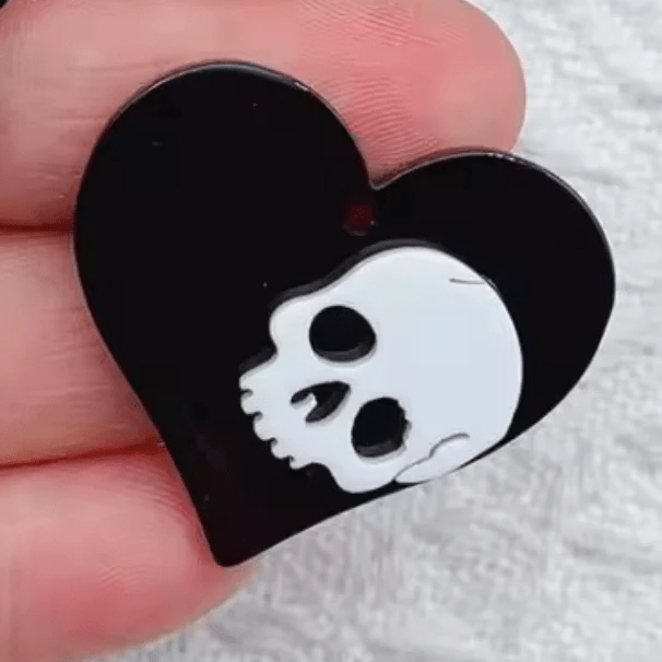 34mm White Skull Black Heart Shape, Sew on, Resin Gem (Sold in Pair) Resin Gems