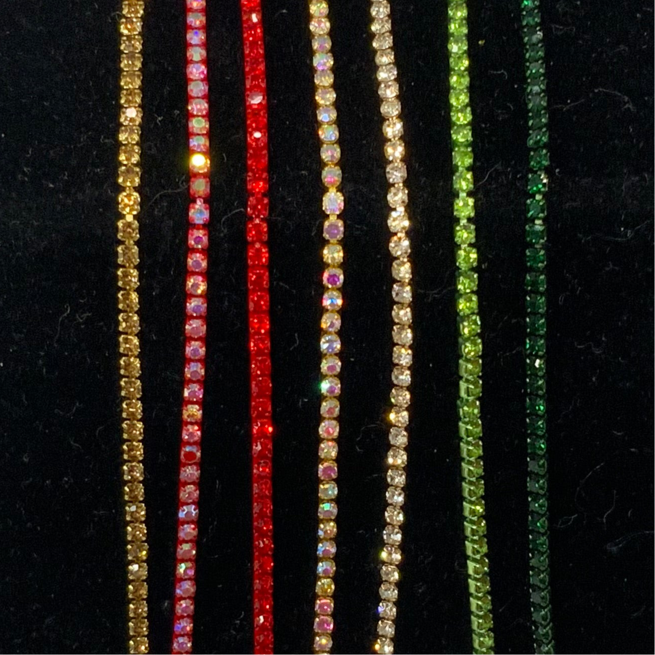 “Christmas Vibes” 7 x 33” SS4 Rhinestone Chain Bundle Set, Promotions Sundaylace Creations & Bling