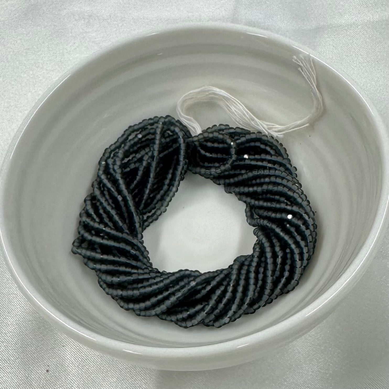 11/0 Charlotte Cut Seed Bead - Matte Black Diamond Grey 10g India Sheen Charlotte Cut Seedbeads