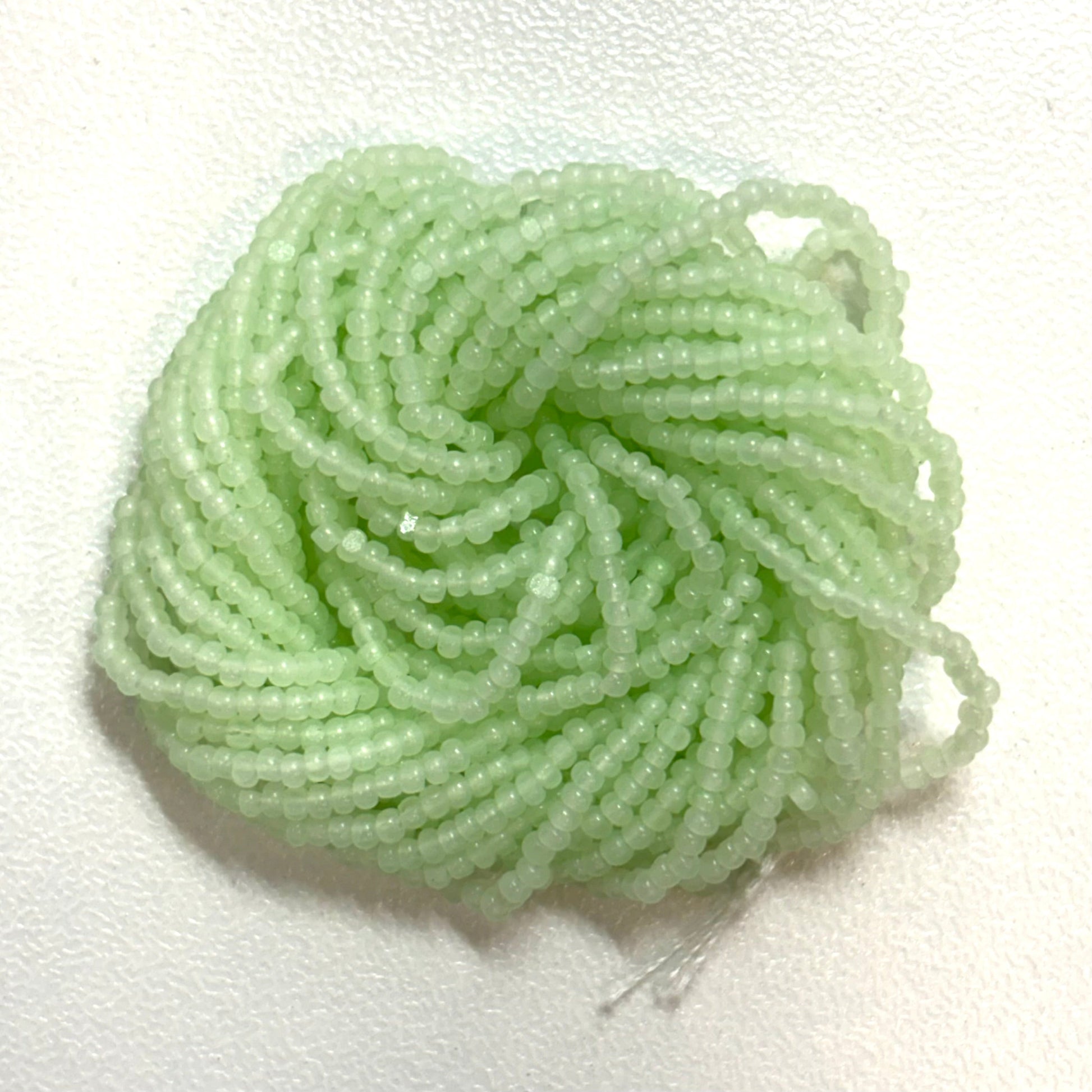 13/0 Charlotte Cut Seed Bead -Chrysolite Opal Green 10g India Sheen Charlotte Cut Seedbeads