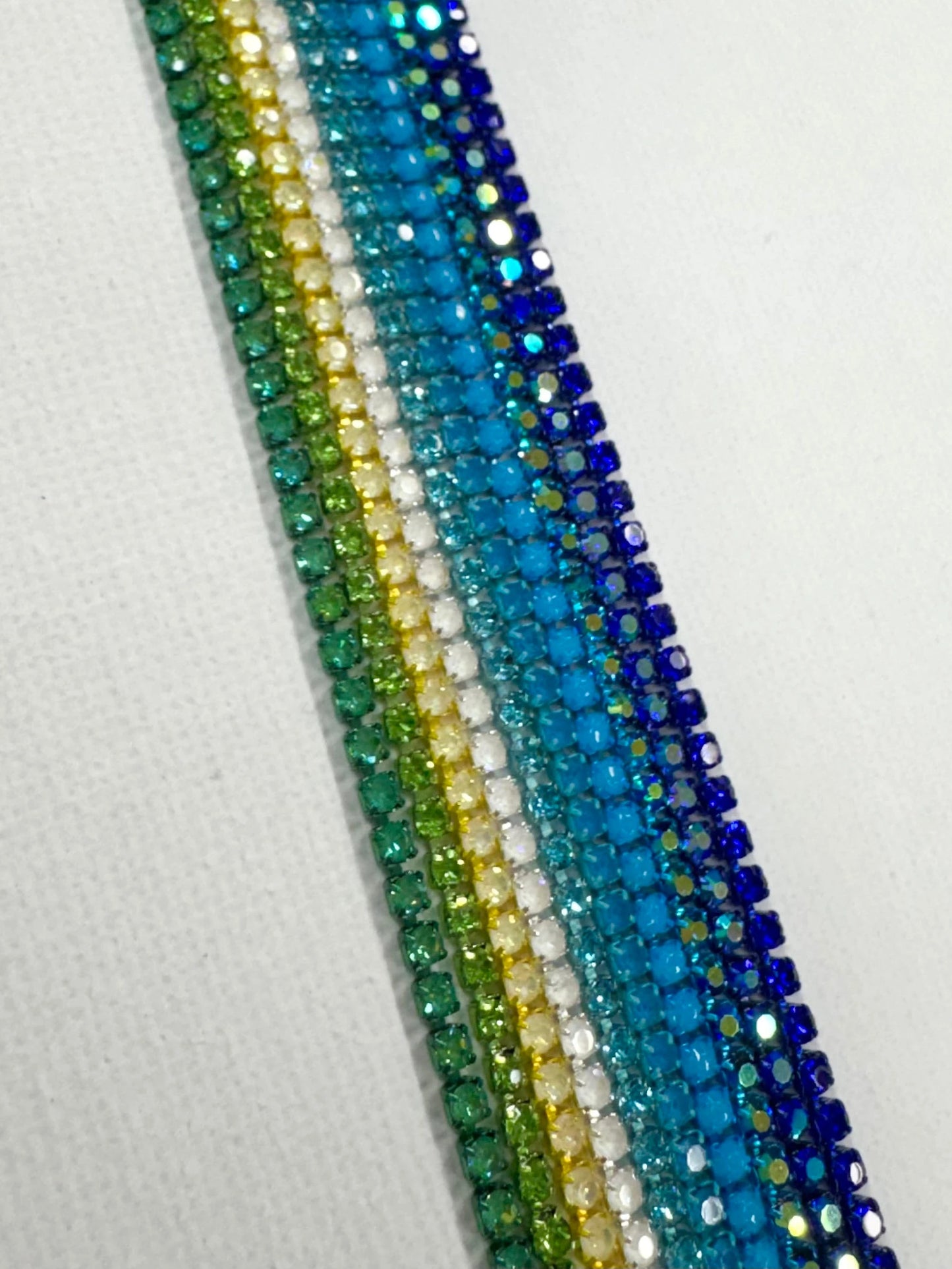 “Very Blueberry” 10x1yd ss6 Metal Rhinestone Chain Sundaylace Creations & Bling