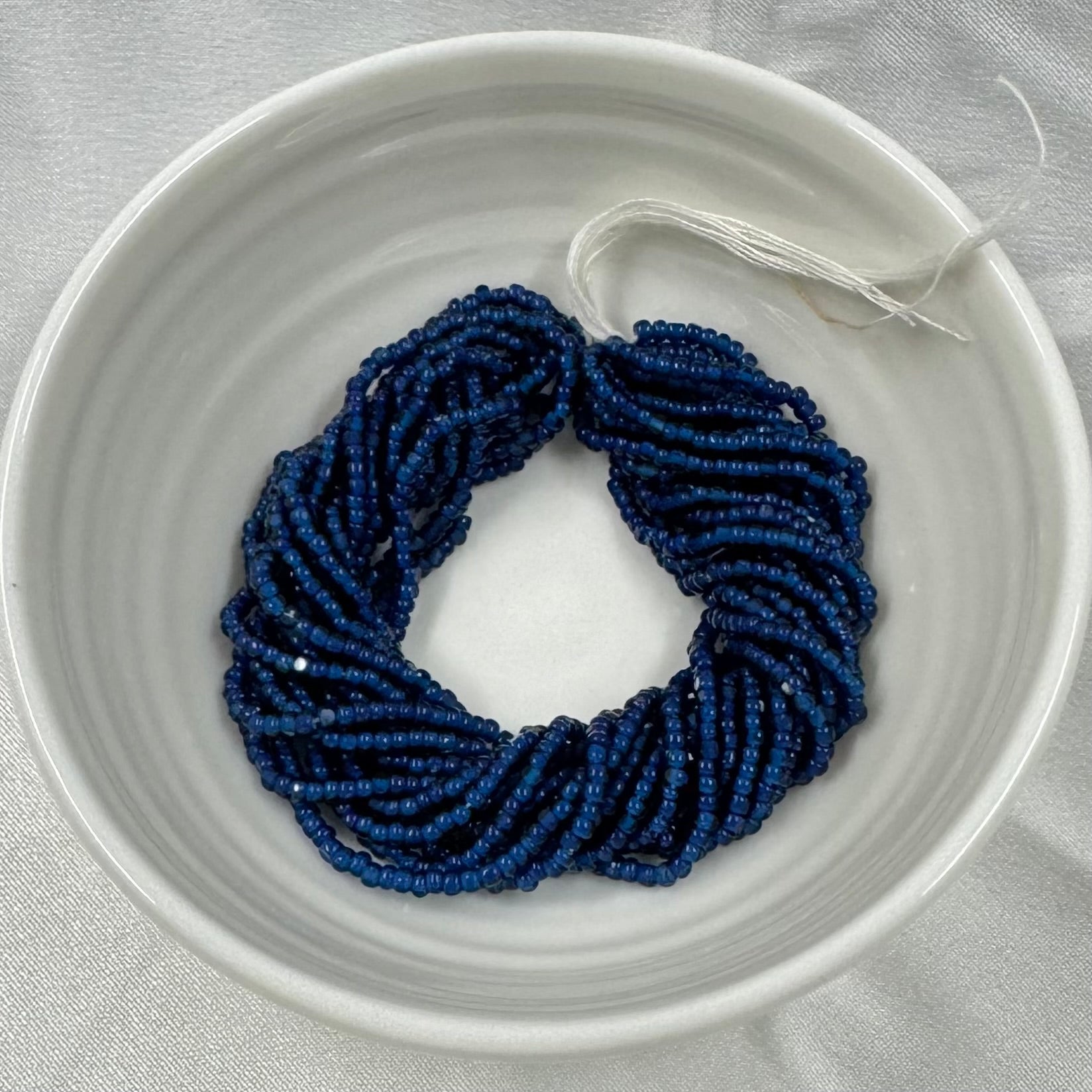 11/0 Charlotte Cut Seed Bead- White Lined Montana Blue *10g Hank* India Sheen Charlotte Cut Seedbeads