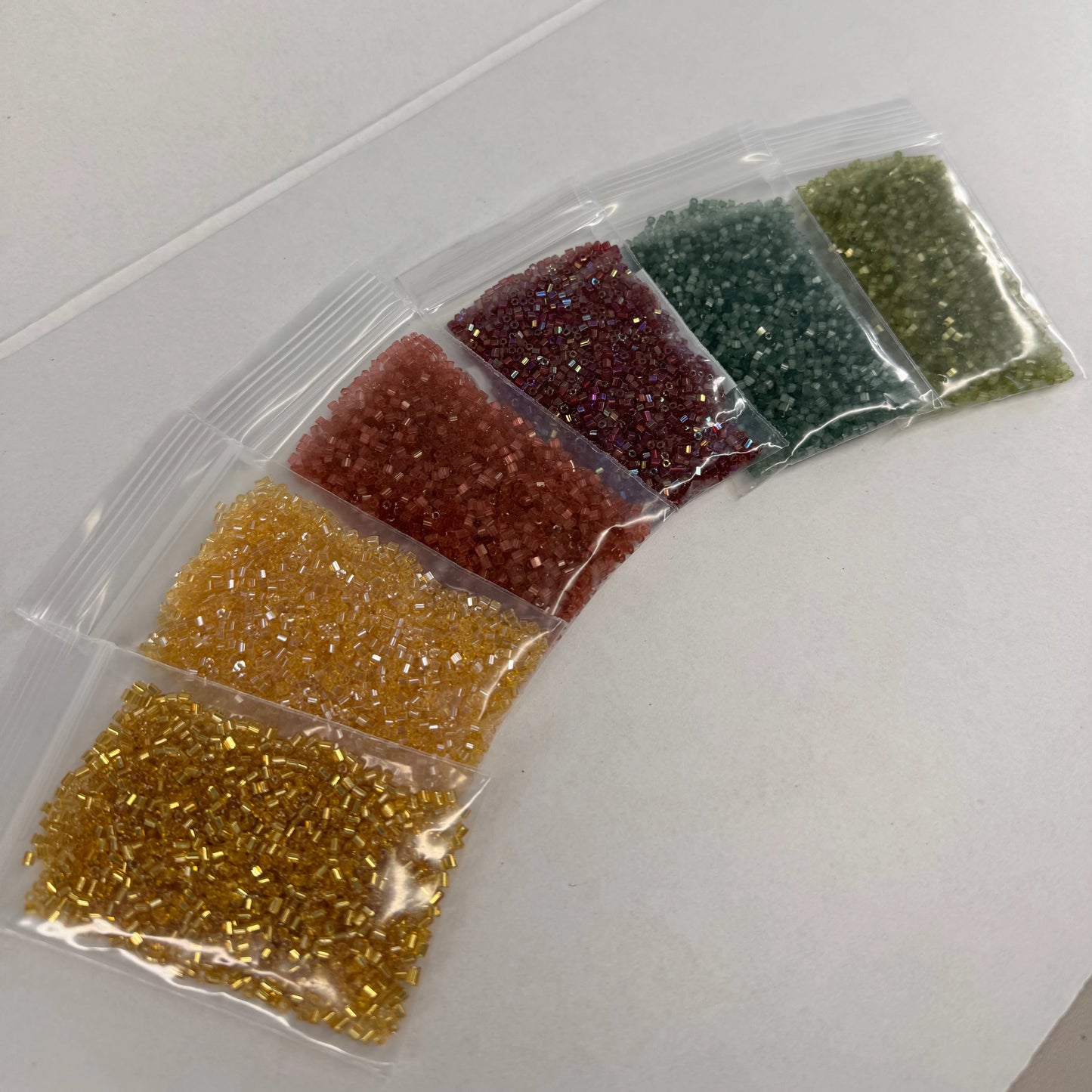 “Mistletoe” 6 x 10/0 2 Cut Beads (22g) Red, Green, Gold Bundle Set, Promotions 10/0 Czech Seed Beads