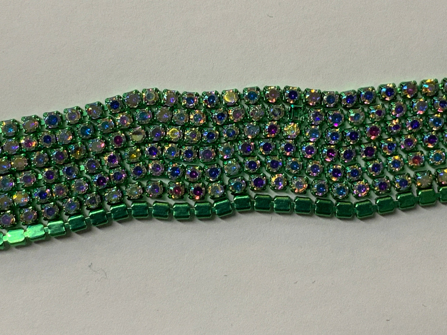 Ss6 AB Stone on Green Apple Coloured Metal Rhinestone Chain (Sold in 36")