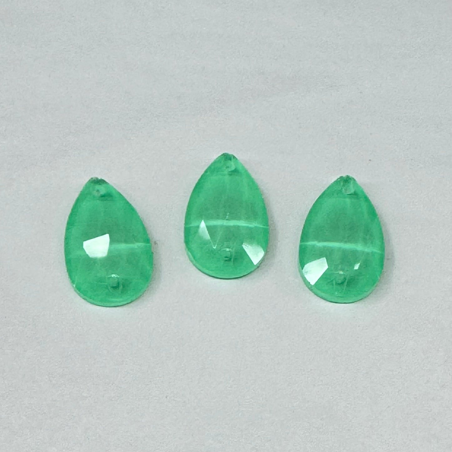 17*28mm Mocha Mint Green Teardrop shaped, Sew on, Strass Fancy Glass Gems (Sold in Pair) Fancy Glass Gems