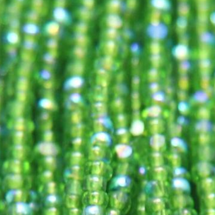 11/0 Charlotte Cut Seed Bead - Transparent Patina Kelly Green AB  (10g) India Sheen Charlotte Cut Seedbeads
