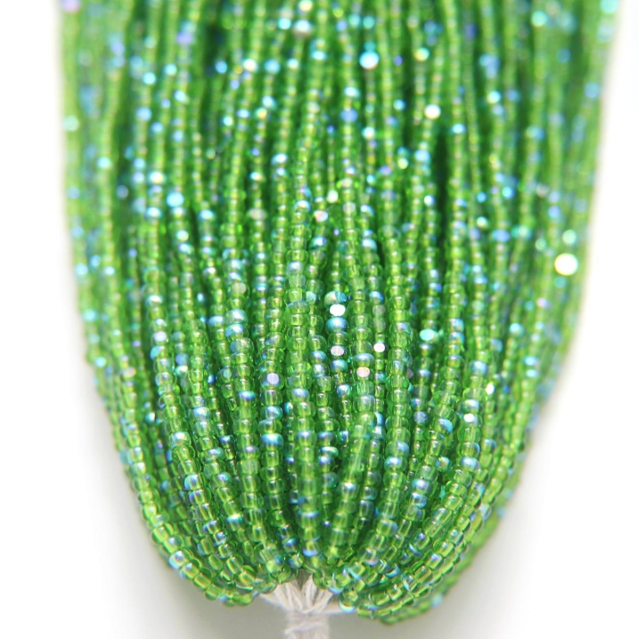 11/0 Charlotte Cut Seed Bead - Transparent Patina Kelly Green AB  (10g) India Sheen Charlotte Cut Seedbeads
