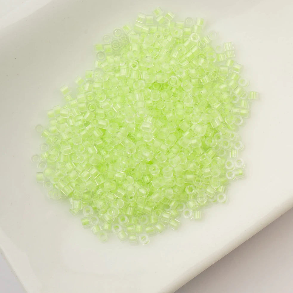 Cylin Bead 11/0 25g Bag Glow in Dark - Light Green (Glow Green) Cylin Bead 11/0