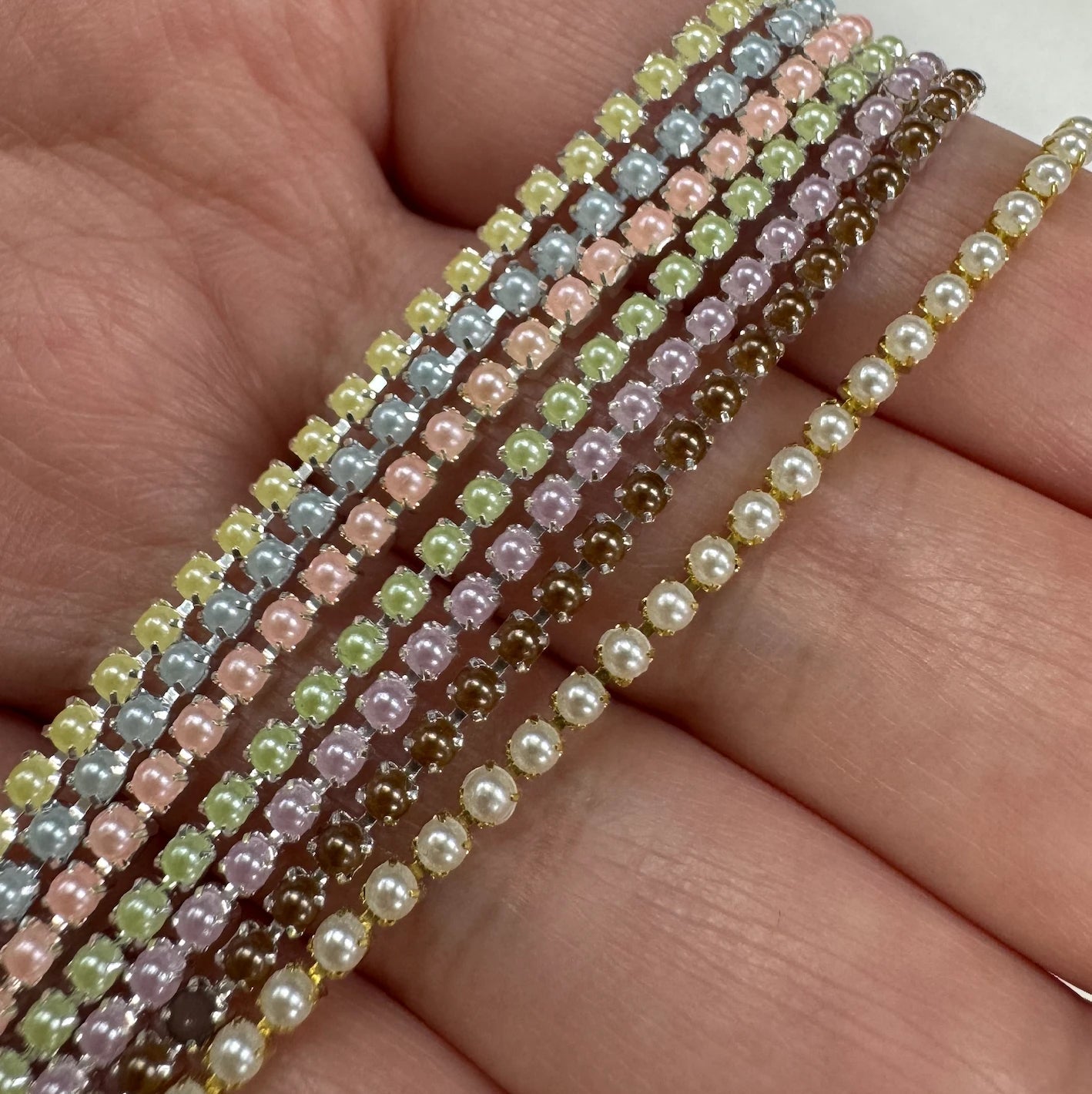 "Mama Needs New Pearls" Rhinestone Chain Set (7 colours x 1 yard) SS6 Metal Rhinestone Chain