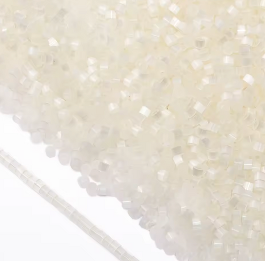 11/0 Pearl White Loose Seed Beads (50g) Sundaylace Creations & Bling
