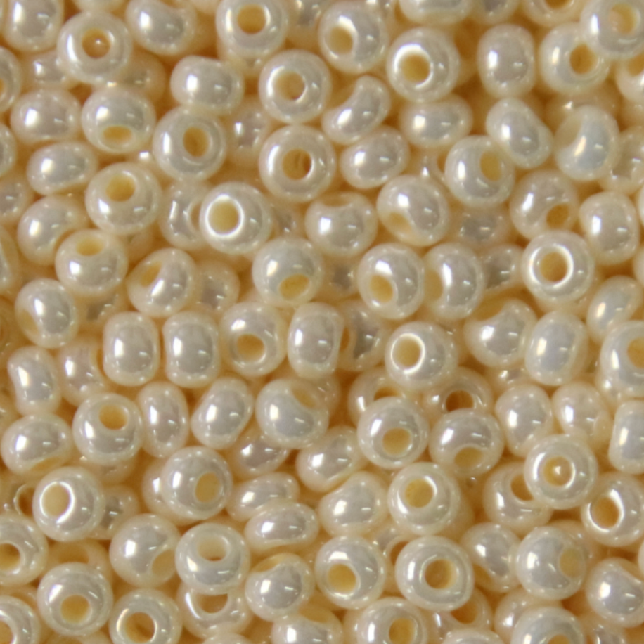 10/0 Pearlized Eggshell Ivory Luster, Preciosa Seed Beads (22g) 10/0 Preciosa Seed Beads
