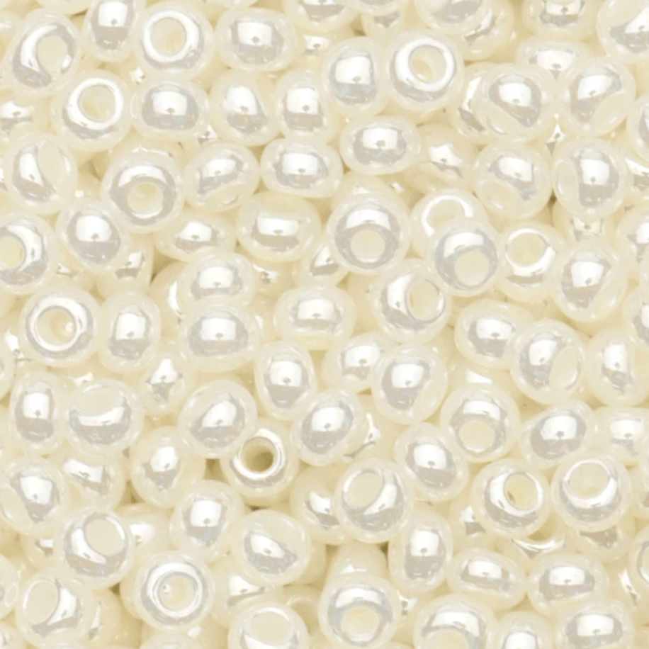 10/0 Off White Ivory Luster Pearl, Preciosa Seed Beads (22g) 10/0 Preciosa Seed Beads