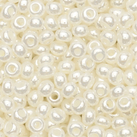 10/0 Off White Ivory Luster Pearl, Preciosa Seed Beads (22g) 10/0 Preciosa Seed Beads