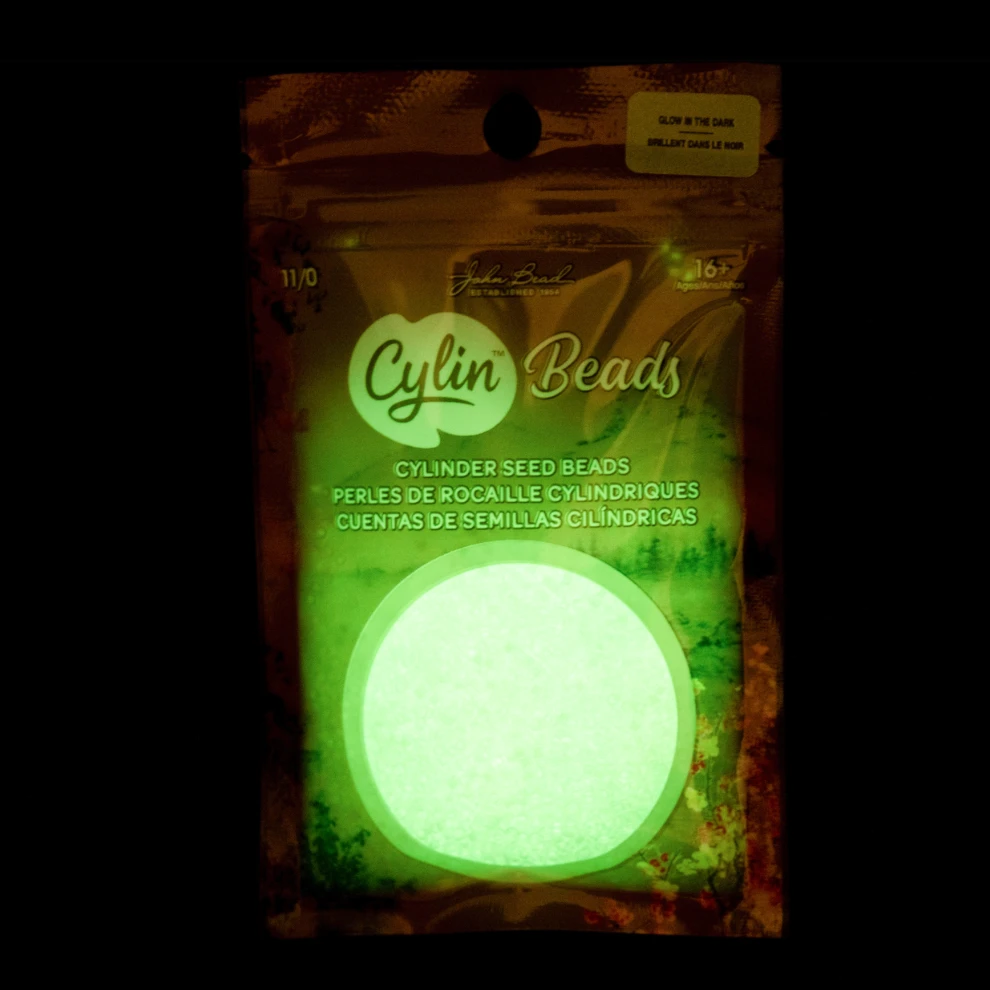 Cylin Bead 11/0 25g Bag Glow in Dark - White to Green Cylin Bead 11/0