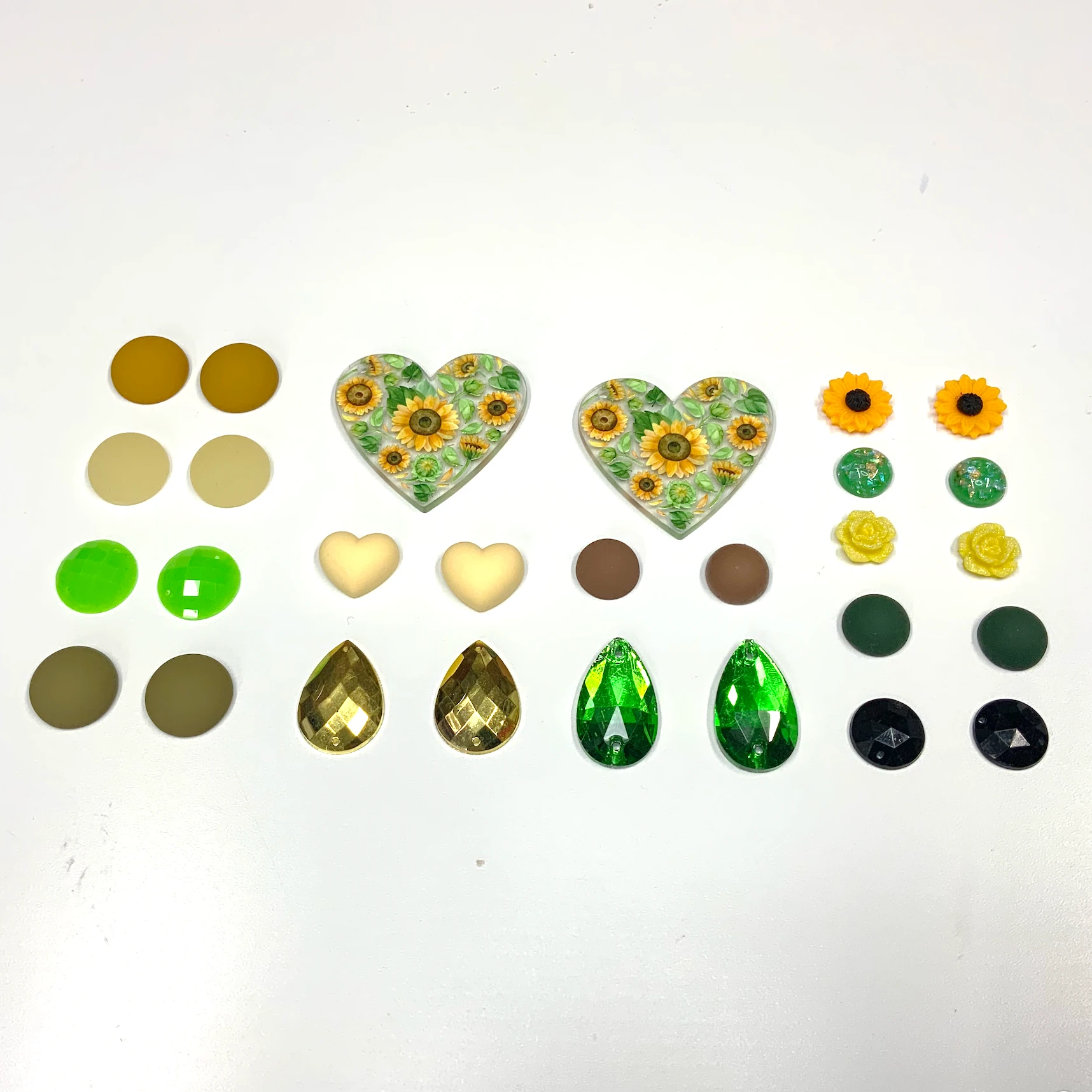 “Sunflower Fields” Yellow Green (14 Pairs) Resin Gem Set, Promotions Sundaylace Creations & Bling