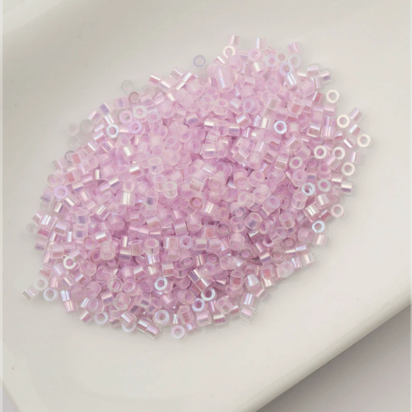 Cylin Bead 11/0 25g Bag Glow in Dark - Violet AB (Glow Purple) Cylin Bead 11/0
