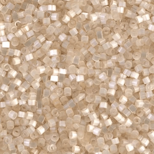 Delica 11/0 RD Light Cream Silk Satin (0673v) Delica Beads