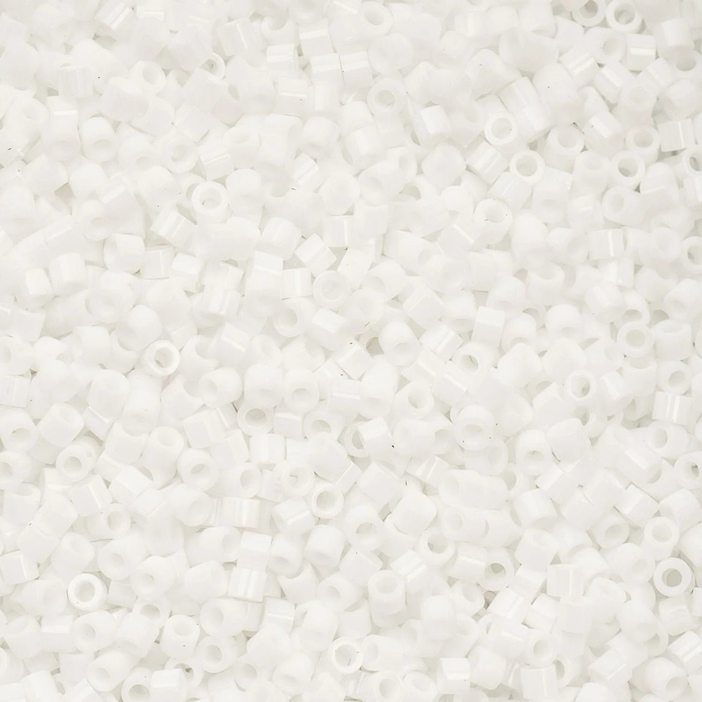 Cylin Bead 11/0 25g Bag Chalk White Cylin Bead 11/0