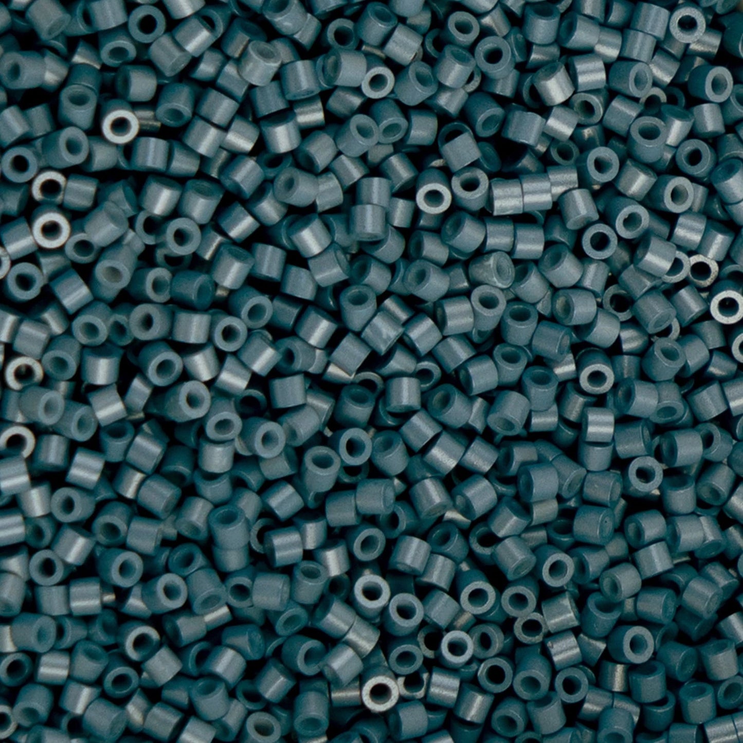 Cylin Bead 11/0 25g Bag Opaque Blueberry Silkshine Cylin Beads John Beads