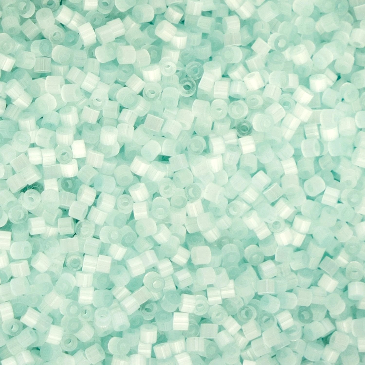 Cylin Bead 11/0 25g Bag – Silkfreeze Blue Cylin Beads John Beads