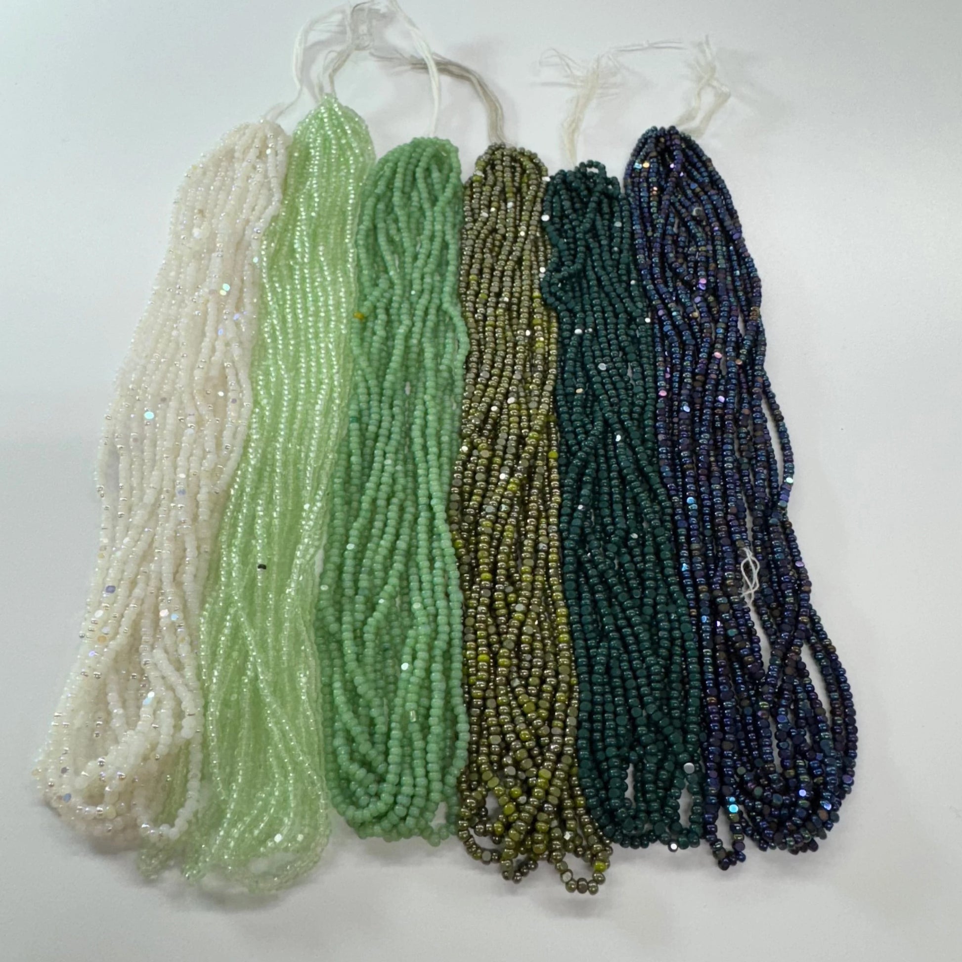 "Pistachio" Colour Palette, 5 x 11/0 Charlotte Seed beads (10g), Promotions Charlotte Cut Seedbeads