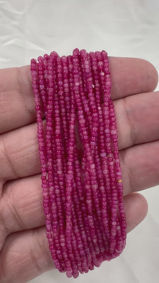 Cuentas de semilla cortadas Charlotte 11/0 - Rosa oscuro rubí ópalo *Madeja de 10 g*