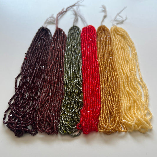 “Vintage Christmas” 6 x 11/0 Charlotte Cut Seed Bead Set, Promotions Charlotte Cut Seedbeads