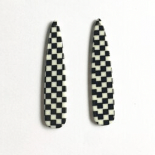 Sundaylace Creations & Bling Resin Gems 11*55mm Black and White Checkered Long Teardrop, one hole sew on, Resin Gems
