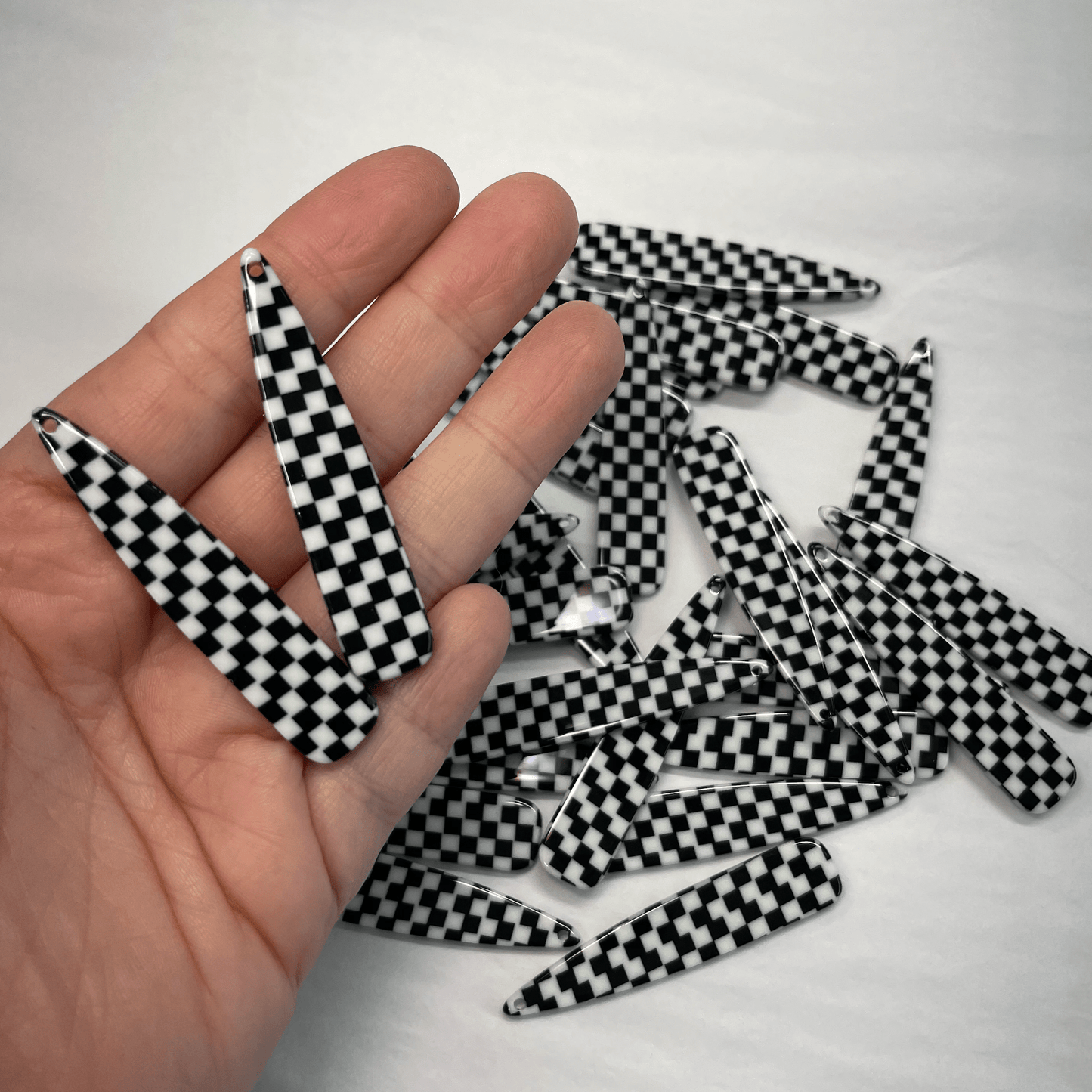 Sundaylace Creations & Bling Resin Gems 11*55mm Black and White Checkered Long Teardrop, one hole sew on, Resin Gems
